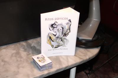 Presentación de 'Ritos pánicos' en la Biblioteca Publica de Cáceres
